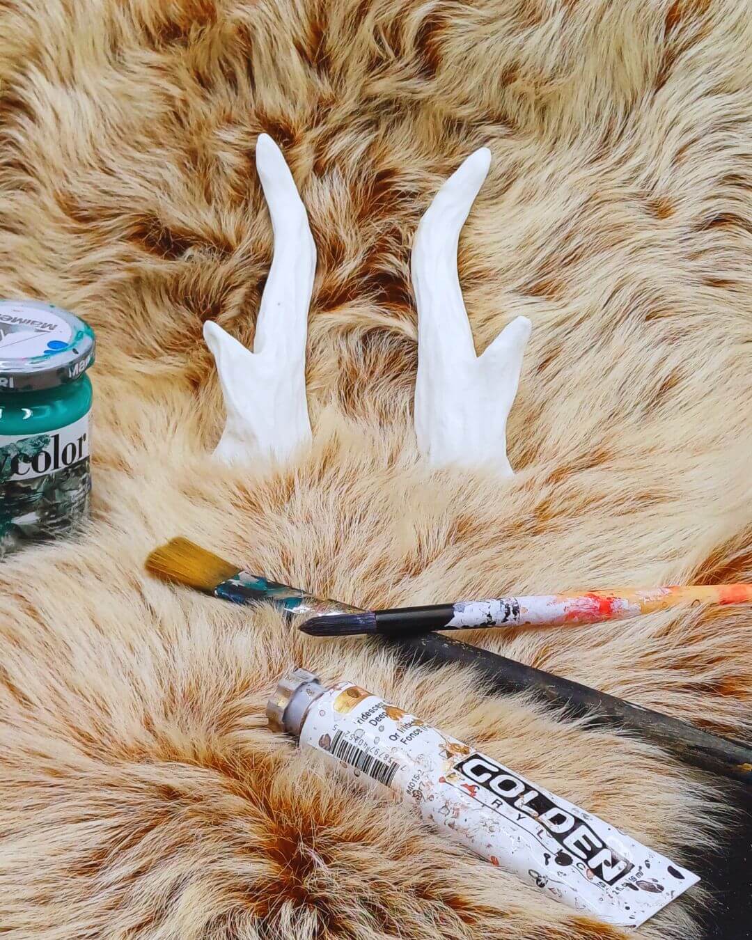 Chinese dragon blank resin horns – handcrafted cosplay & LARP accessory, perfect for mythical and fantasy costumes.