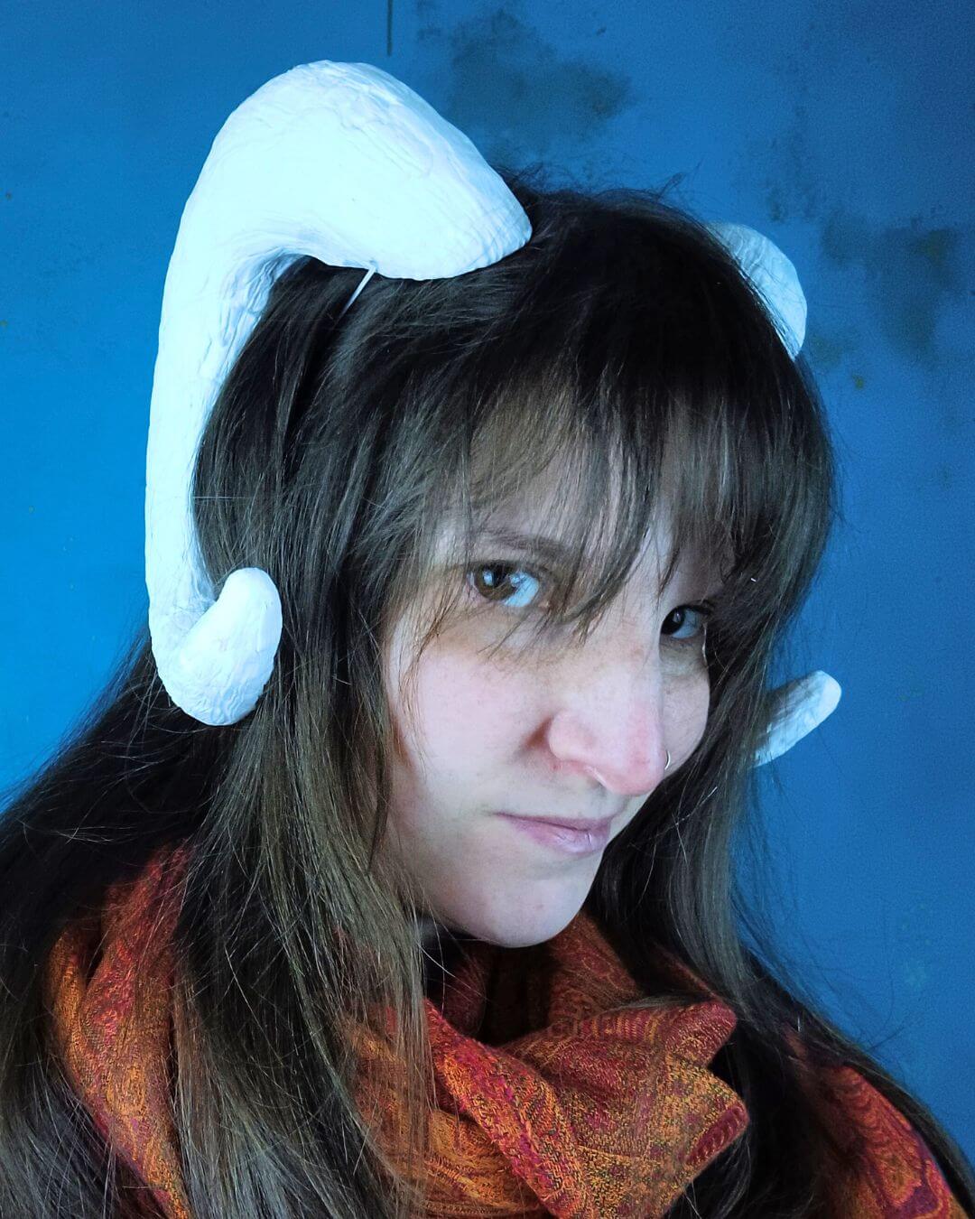 Curved resin horns worn for cosplay & LARP – comfortable, durable, and customizable for costumes & roleplay.