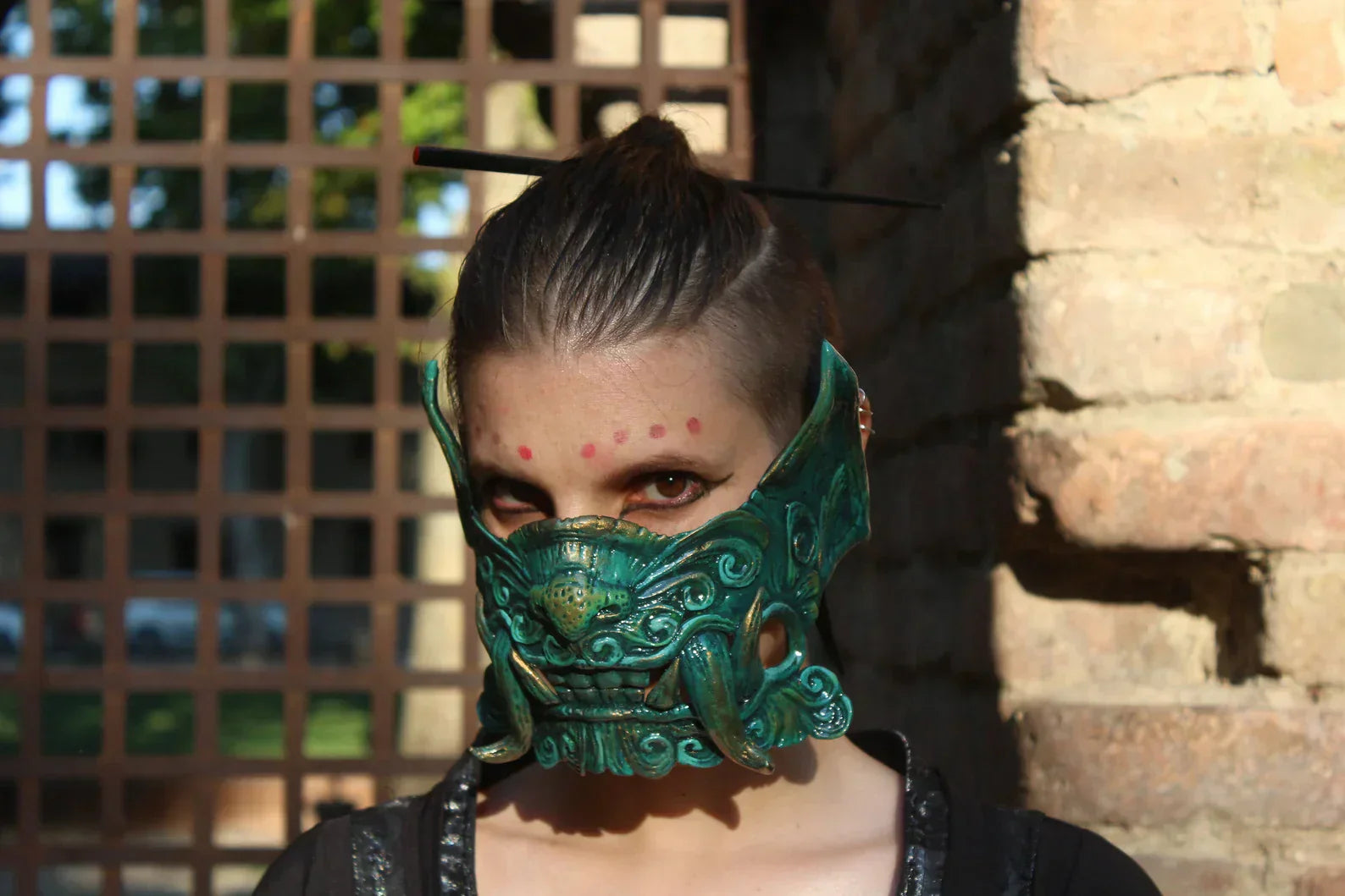 Buy the Half Mask Oni in Oak Foam with green colors inspired by Japanese Oni an alternative to resin mask side view