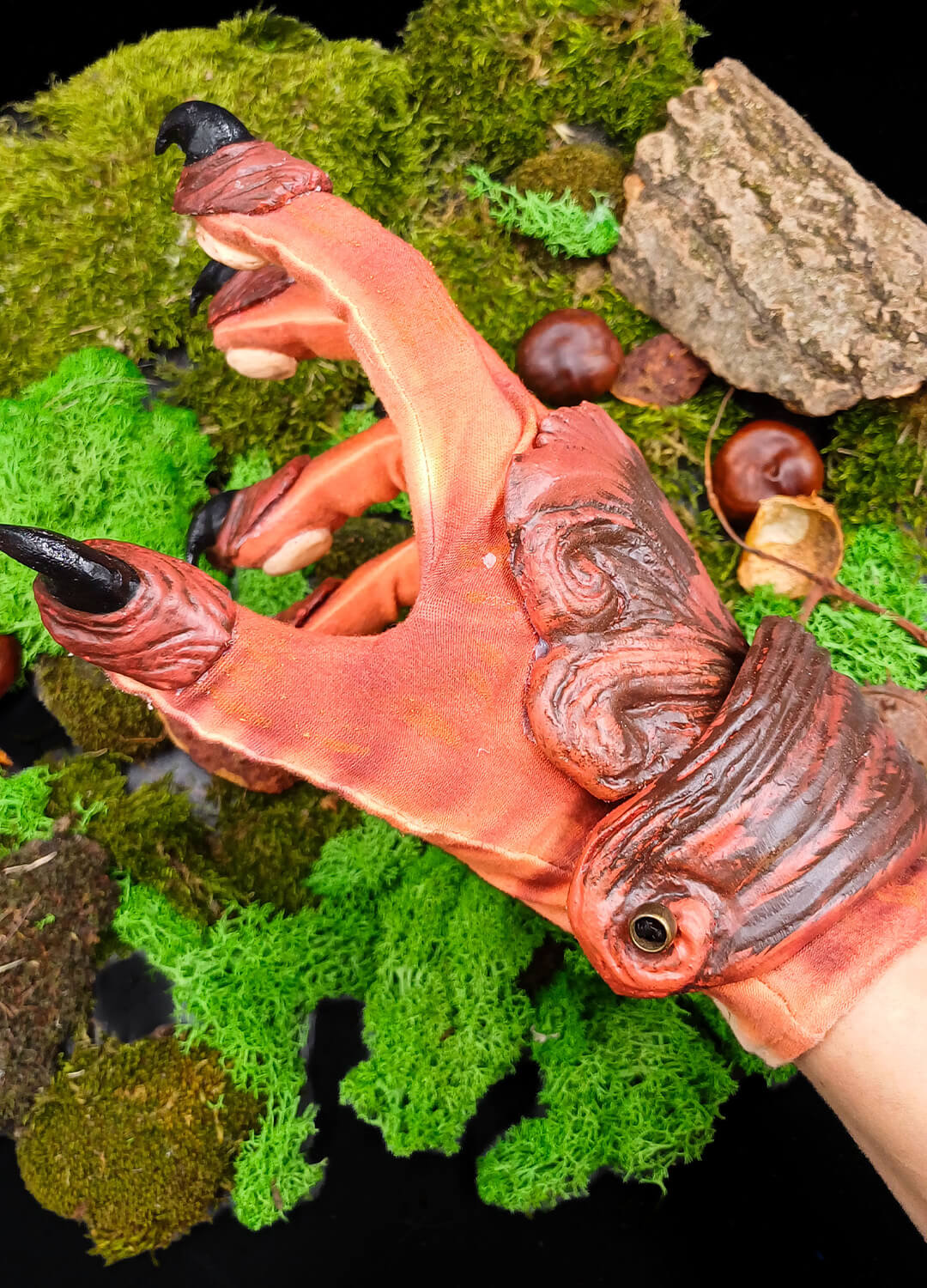 LARP tiger claws gloves, detail of hand-painted wrist and hand covers