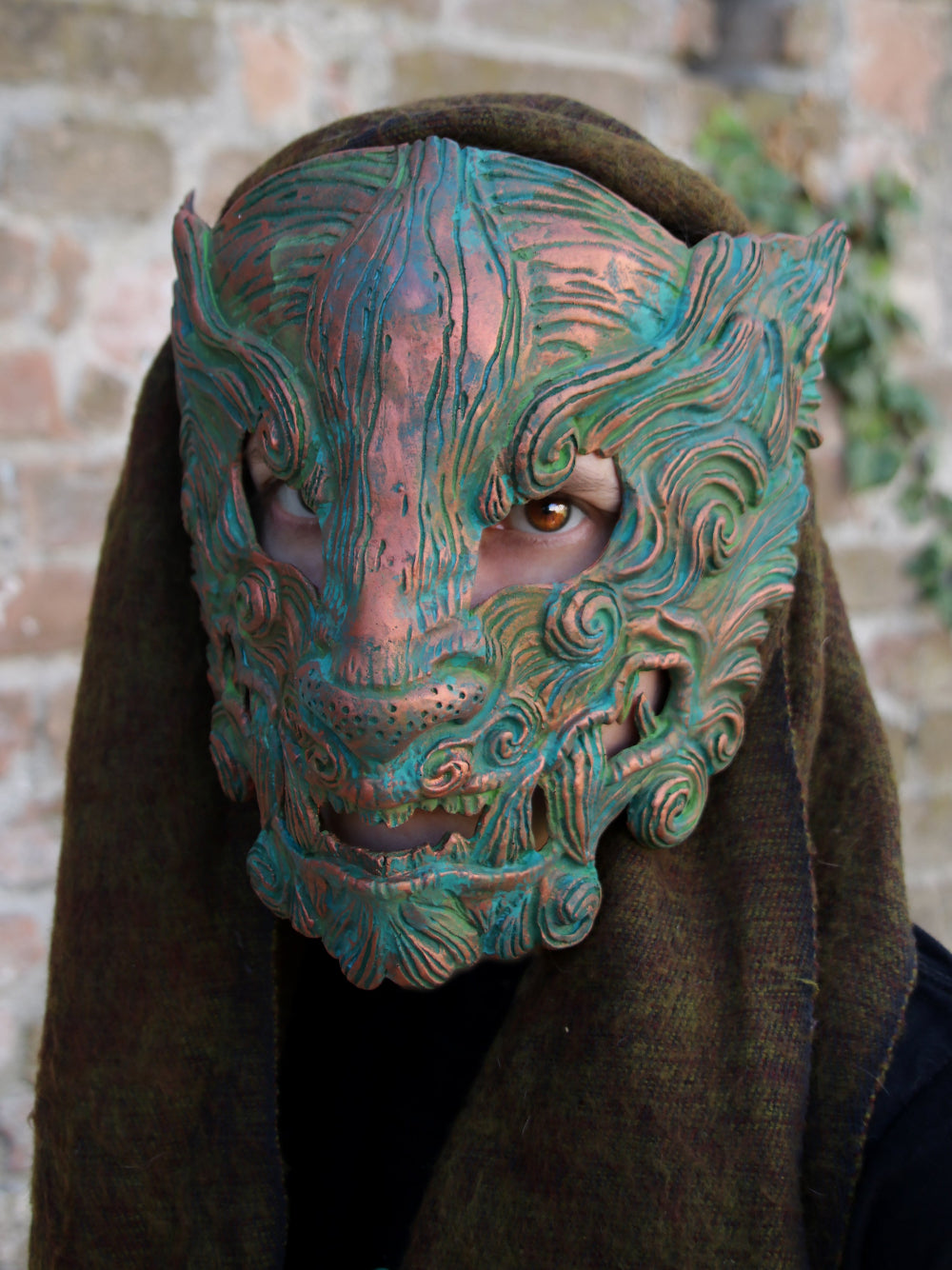 Hand-Painted Resin Samurai Mask – Oni Mask for LARP, Masquerade & Halloween