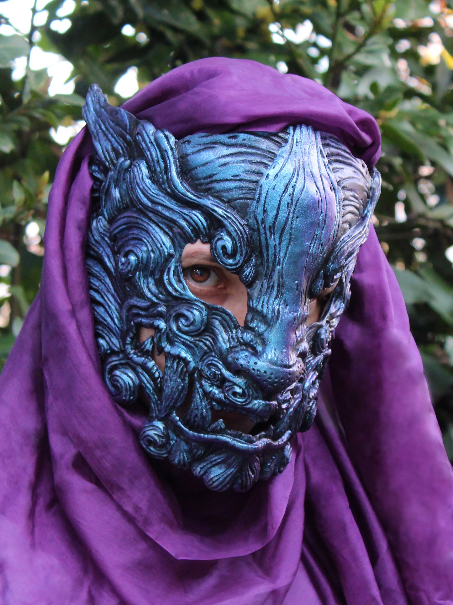 Japanese demon mask with flexible resin design – perfect for LARP, Halloween, and fantasy costume enthusiasts.
