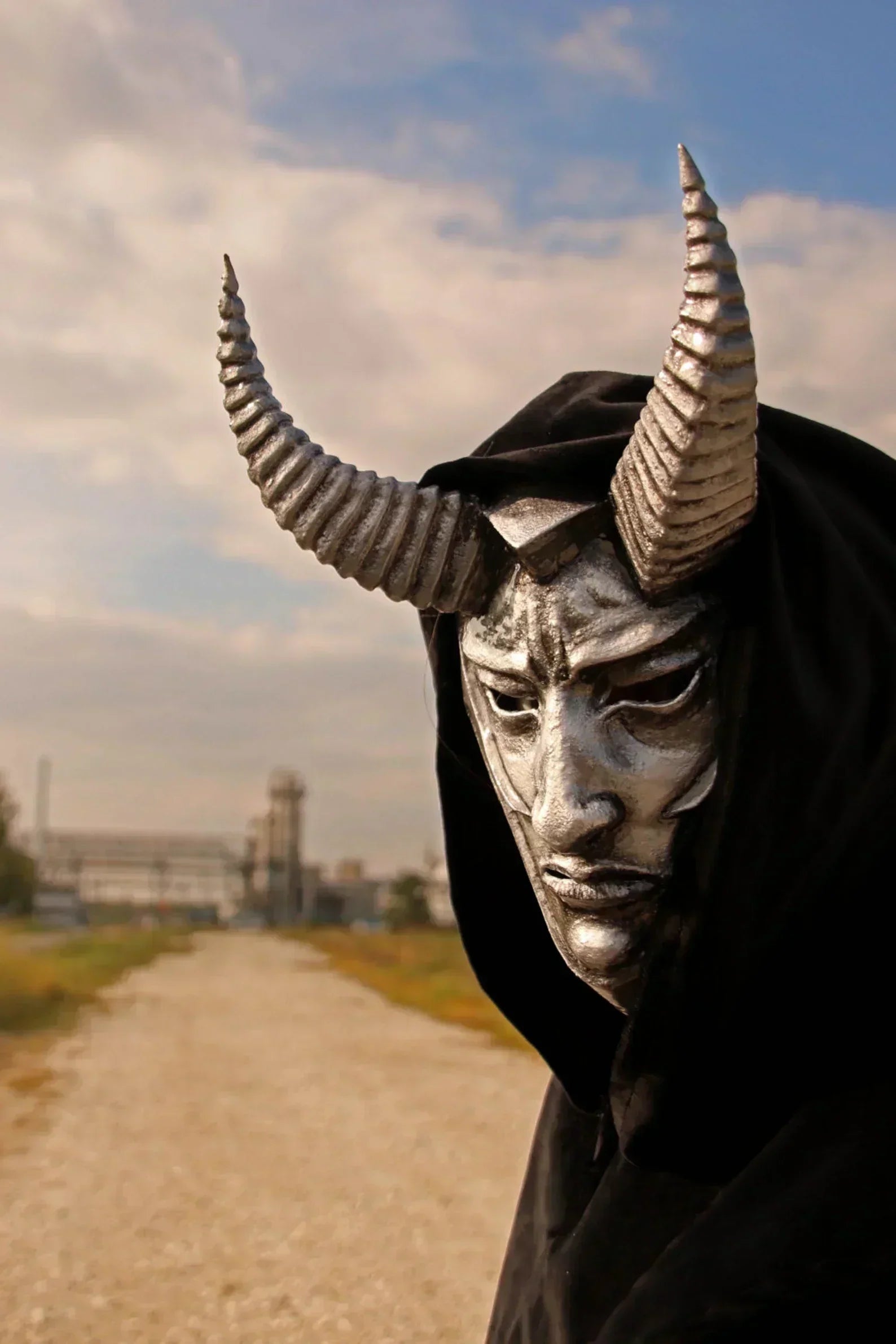 Cosplay mask Harlequin Mask  40k inspired form Eldar Harlequins from Warhammer front view with grey color and black hood