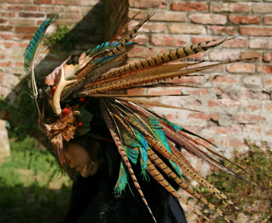 Tutorial for creating a handmade feather headdress for cosplay or LARP.