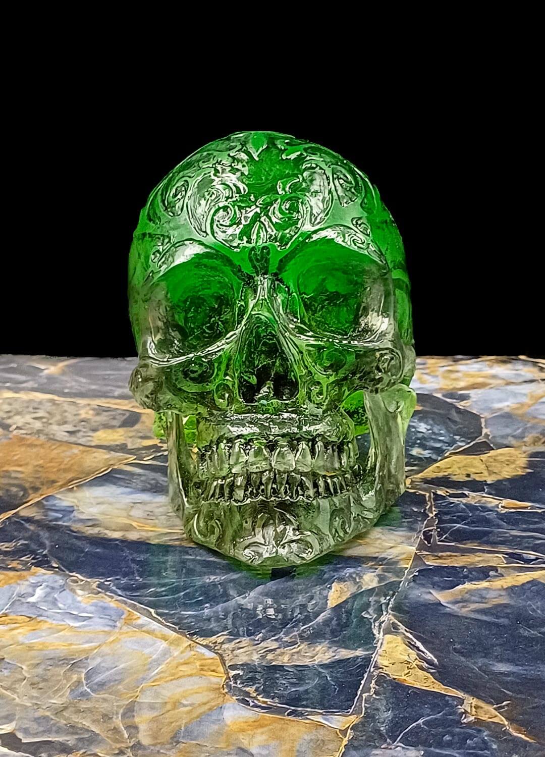 Life-size resin skull, side view, anatomically correct, resin skull replica
