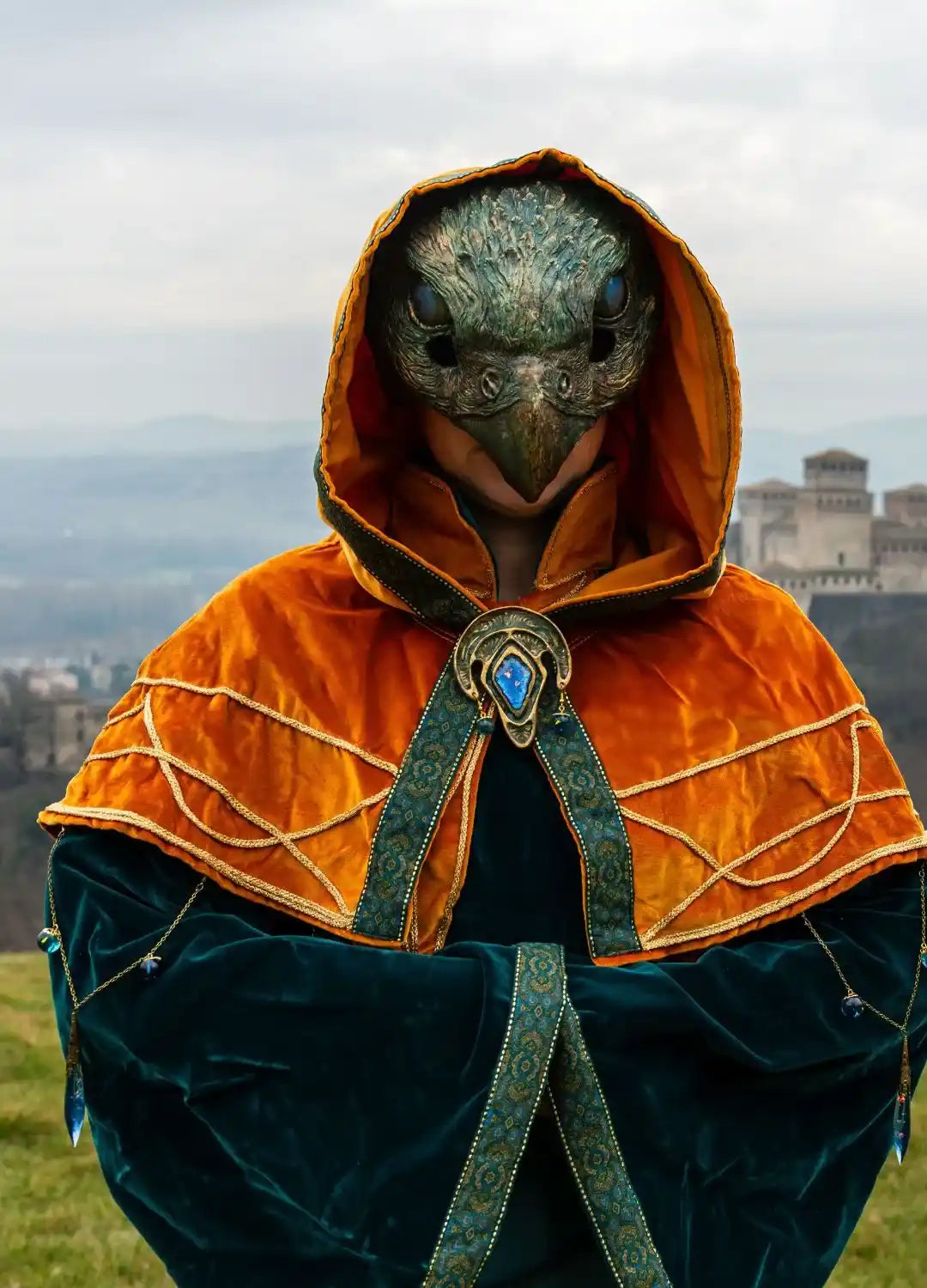 Green LARP clothing tunic perfect for halloween costume or fantasy-themed events.