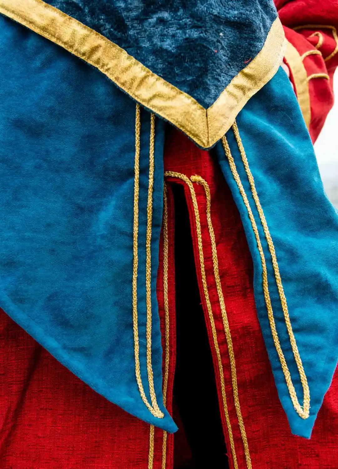 Hooded overdress and tunic for cheap cosplay ideas for women, dungeon and dragons cosplay, and wizard or magician costume.
