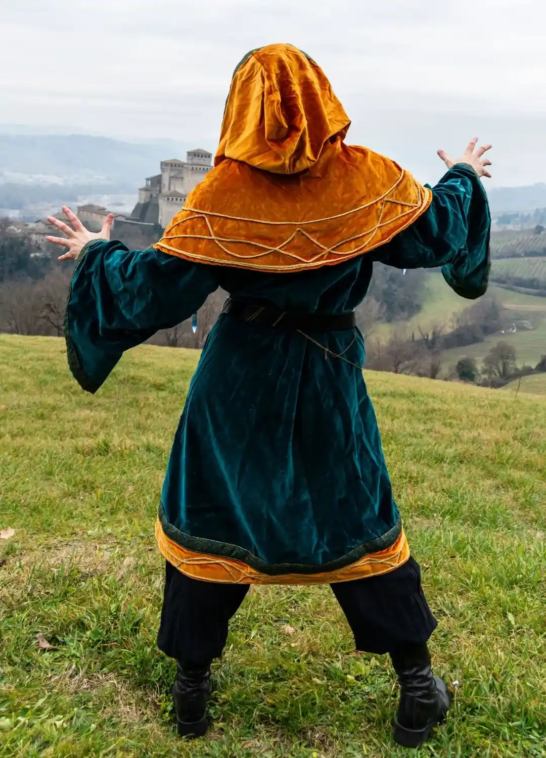 Fantasy LARP Dress Set with Cape & Brooch Fantasy LARP Dress Set with Cape & Brooch