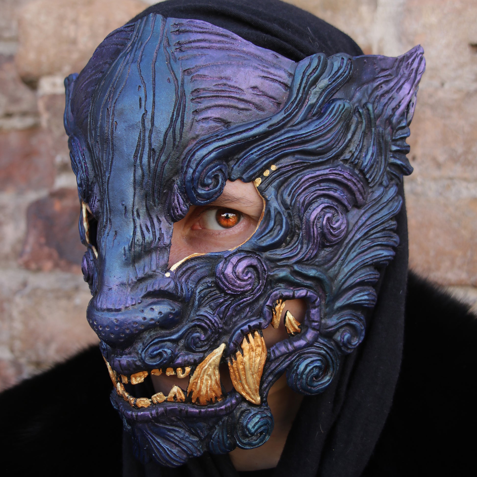 Handcrafted Oni mask with gold fangs, resin material, inspired by Japanese yōkai demons and Cyberpunk 2077 Tyger Claws, gold details and intricate finish, ideal for cosplay, LARP, and themed events.